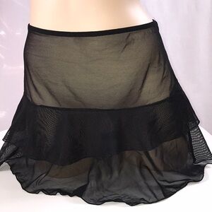 Under the Sun Size XL Black Mesh Ruffle Skirt. Made In USA. New With Tags.